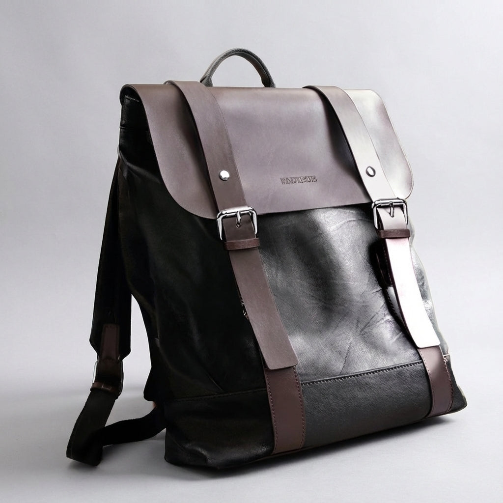 Mörkbrun vattentät ryggsäck i läder, unisex. Velluno med praktiskt laptopfack för jobbpendling.