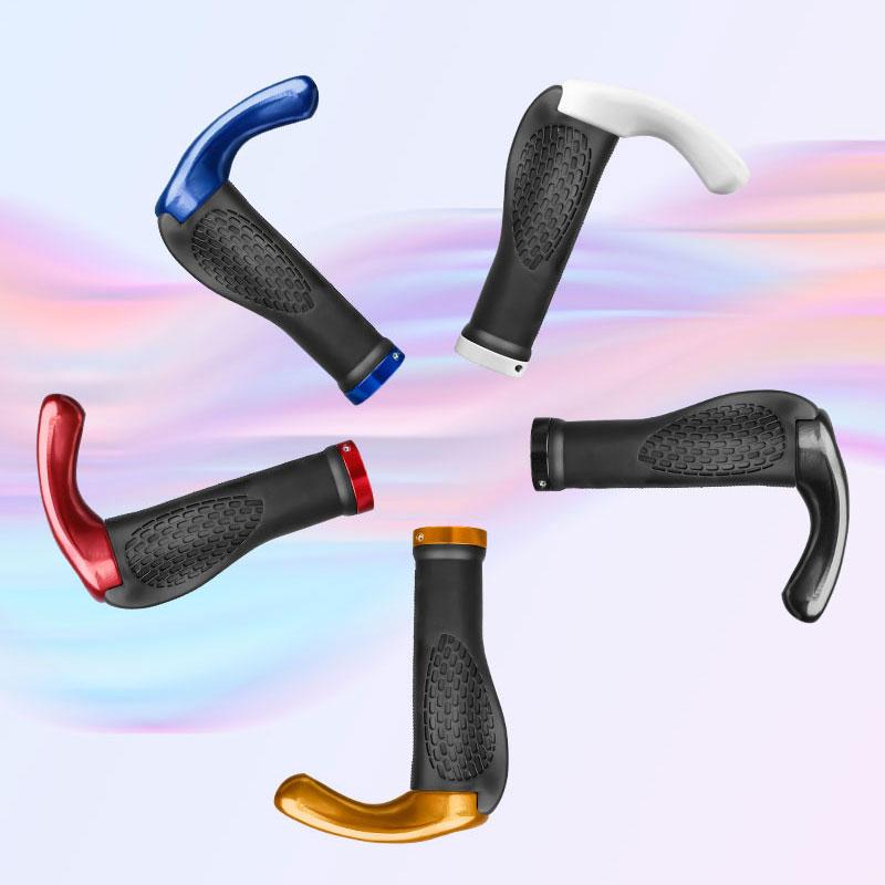 "Svarta antiglid cykelhandtag i TPR gummi med ergonomisk design, mönstrad yta och integrerad aluminiumlegering."