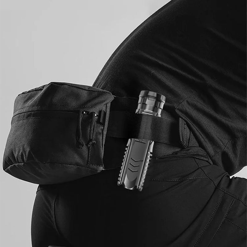 "Taktisk LED-ficklampa med 3 lägen, robust aluminium, superljus, idealisk för friluftsliv och nödsituationer."