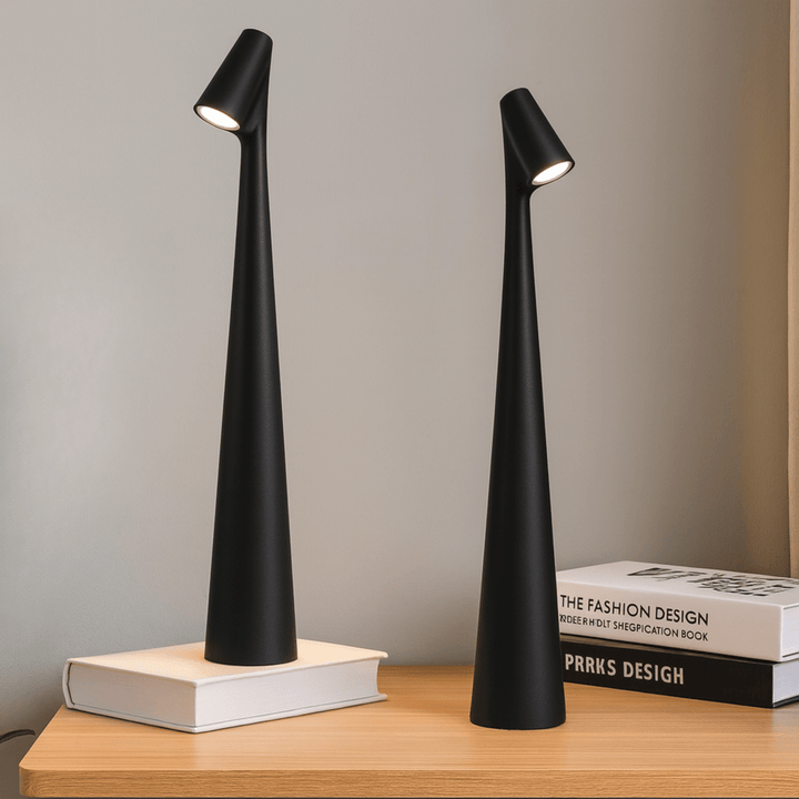 Trådlös dimbar LED bordslampa för en modern inredning. Portabel belysning med vacker design.