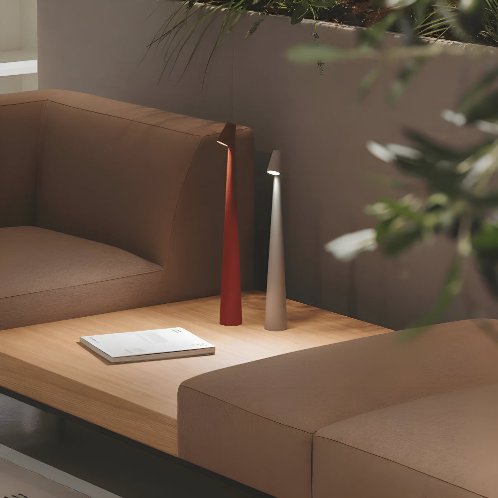 Mångsidig trådlös LED bordslampa. Uppladdningsbar designlampa för vardagsrum, sovrum och uteplats.