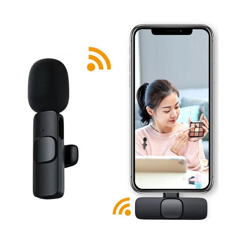 Trådlös lavaliermikrofon för mobila enheter med 360° ljudupptagning och brusreducering, perfekt för podcaster och videor.