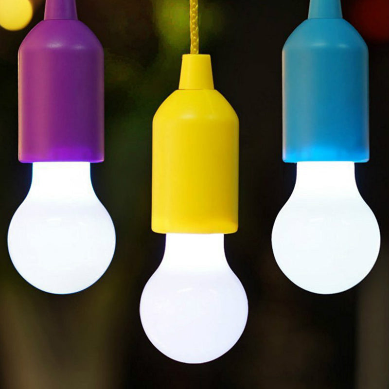 "Trådlösa retro LED-lampor i färger, blå, grön, gul, för hem och camping, hängs med snöre, enkel belysning."