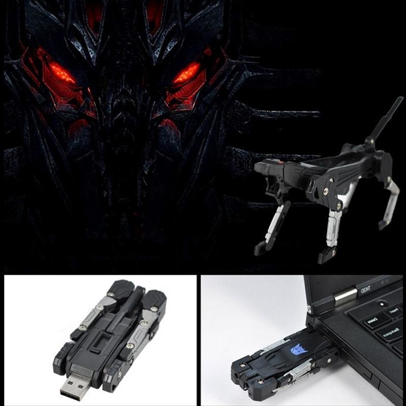 "Transformer USB-minne i lejonform med svart stilren design, unikt för gadgets och datalagring. Perfekt för Transformer-fans.