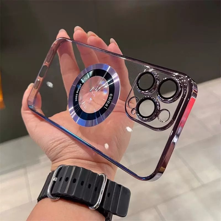 Transparent iPhone-fodral med stark magnet, klart TPU-material, skyddar mot stötar och repor, perfekt för trådlös laddning.