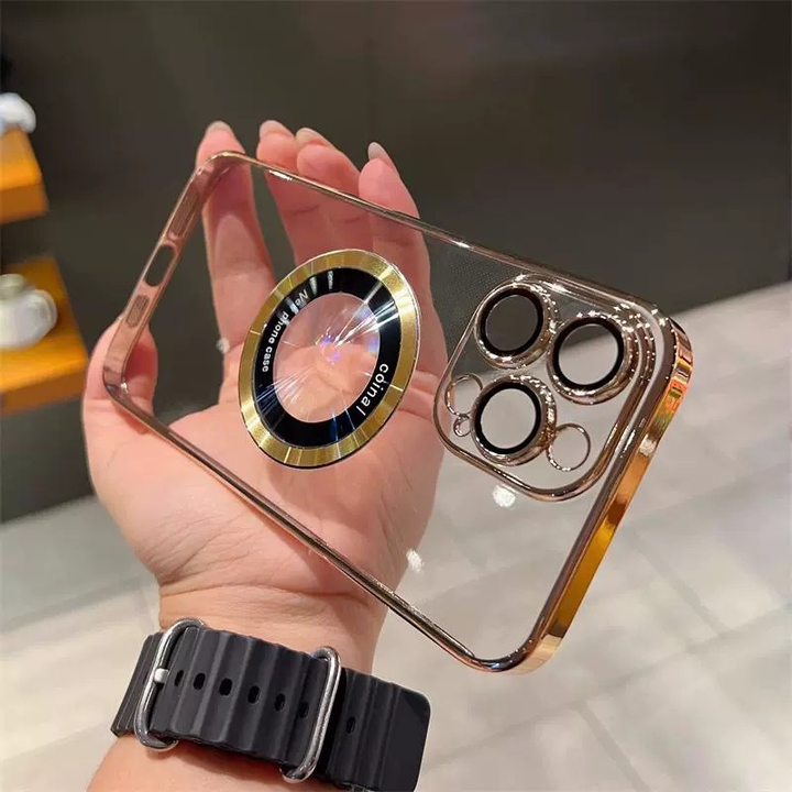 Transparent iPhone-fodral med stark magnet, klart TPU-material, skyddar mot stötar och repor, perfekt för trådlös laddning.