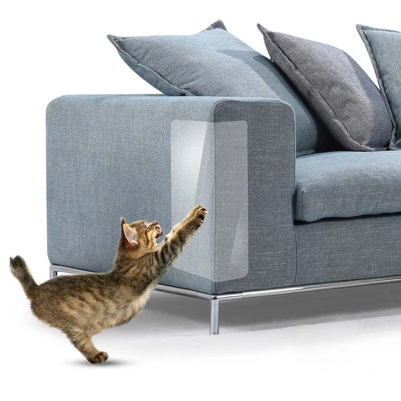 Transparent självhäftande möbelskydd för katt. Skyddar effektivt din soffa och möbler från kattens repor och klor.
