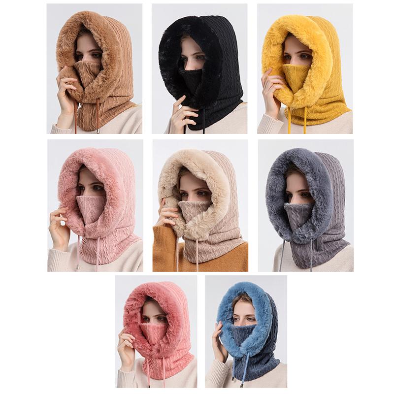 "Trendig damhalsduk med luva i beige, kombination av värme och stil, perfekt vinteraccessoar för modern kvinnas outfit."