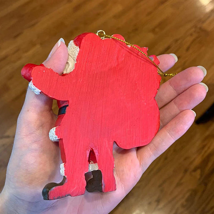 "Unik julprydnad med mask, kreativa mönster, röd snöre, traditionell och modern trädgårdsdekoration för julgran."