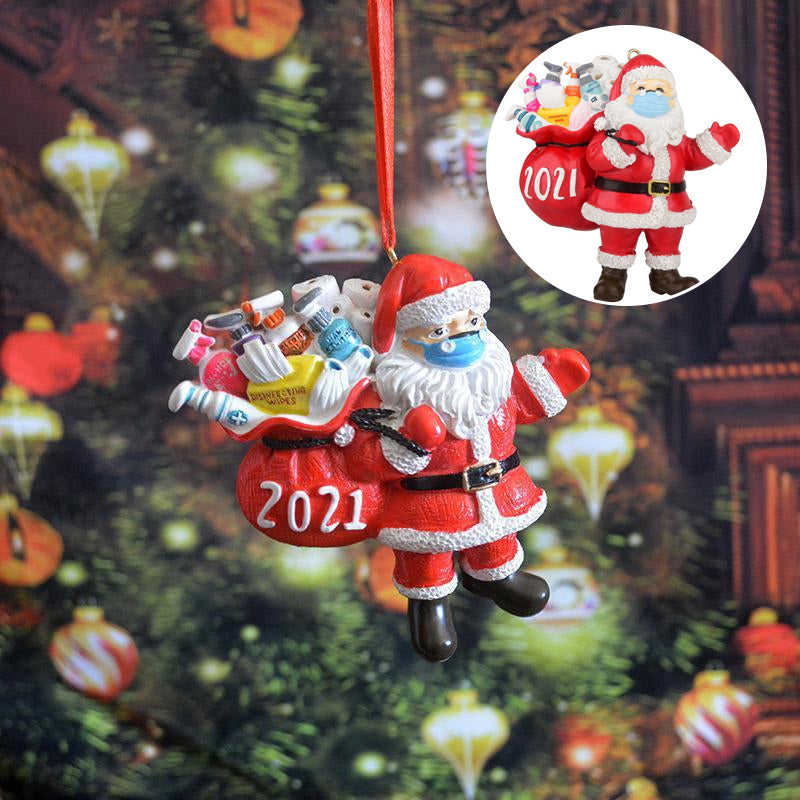 "Unik julprydnad med mask, kreativa mönster, röd snöre, traditionell och modern trädgårdsdekoration för julgran."