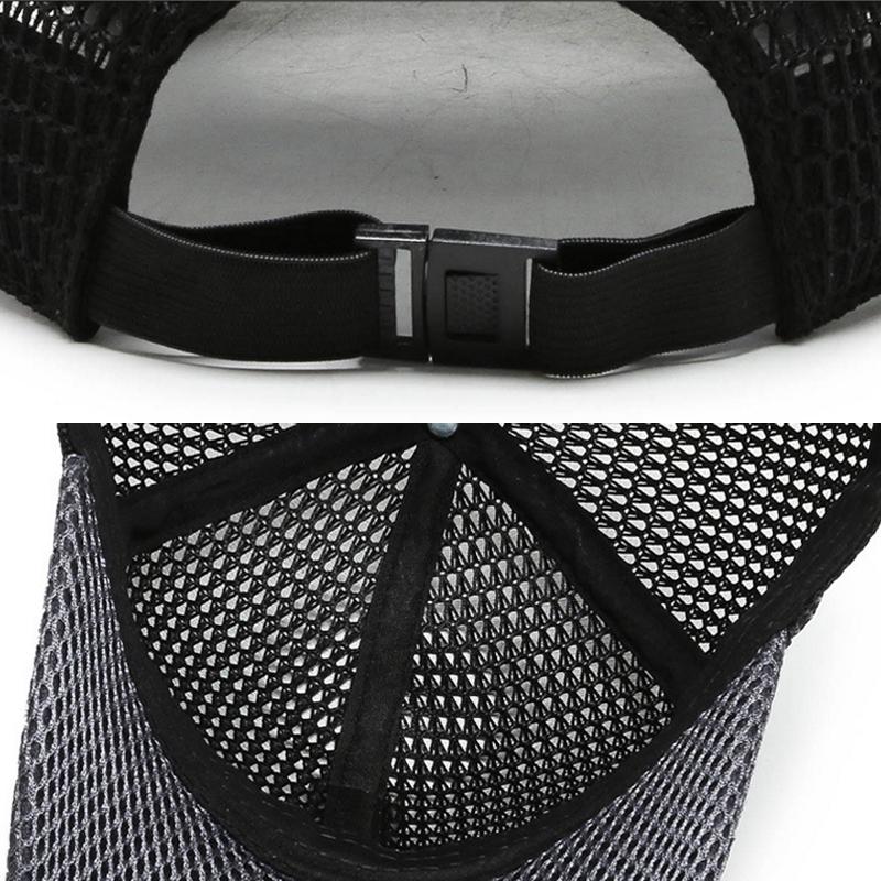 "Unisex andningsbar mesh keps i ljusgrå för sport och utomhus, justerbar, snabbtorkande och bekväm för aktiv livsstil."