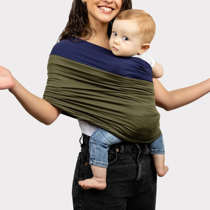 Unisex bekväm babyrygghandduk i karamellfärg, ger handsfree bekvämlighet och stöd, perfekt för föräldrar på språng.