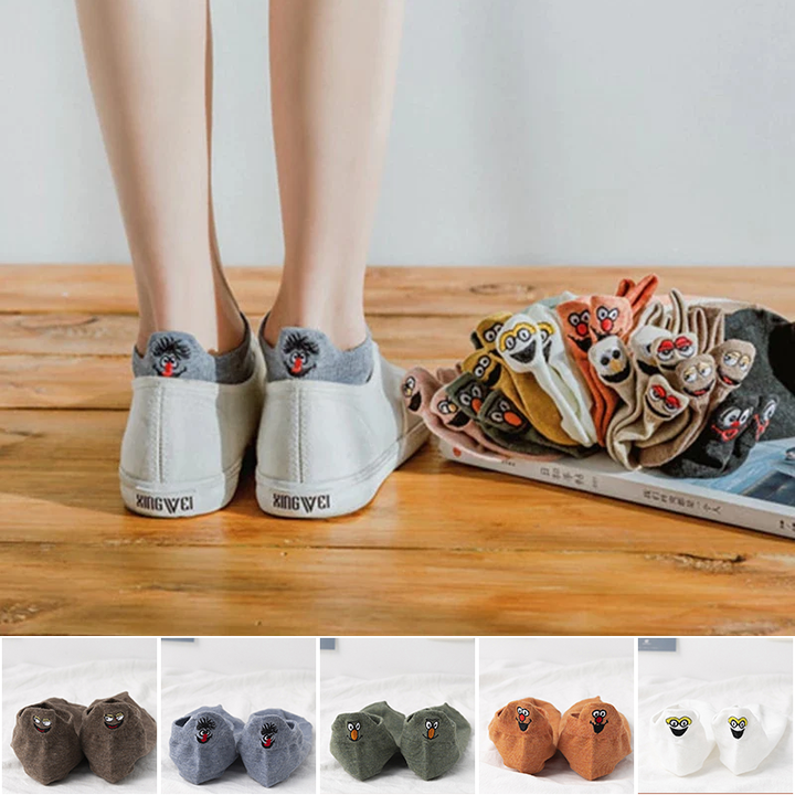 "Unisex broderade crew strumpor, japansk stil med smiley-mönster, mångsidig och elegant design, för alla årstider."