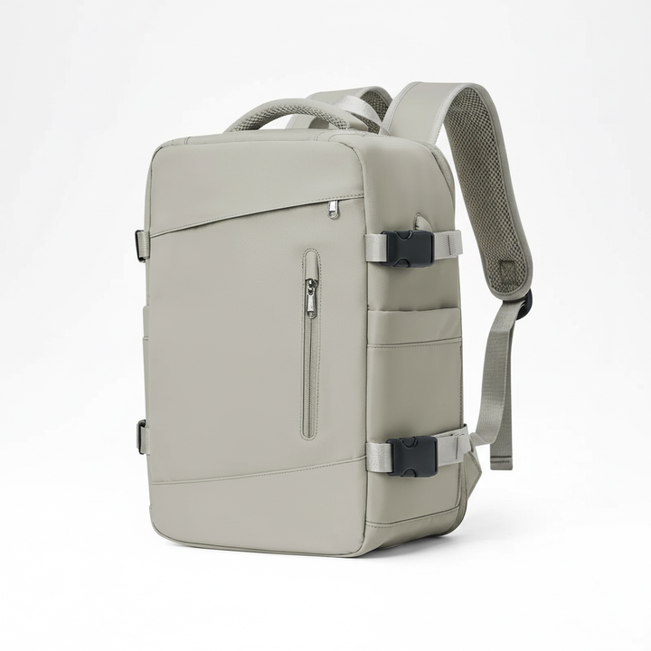 Öppen EasyCarry resväska med organiseringsfack, laptopfack och gott om plats för weekendresa.
