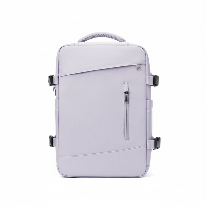 Person bär en EasyCarry kabinryggsäck, perfekt som handbagage för en smidig och organiserad resa.