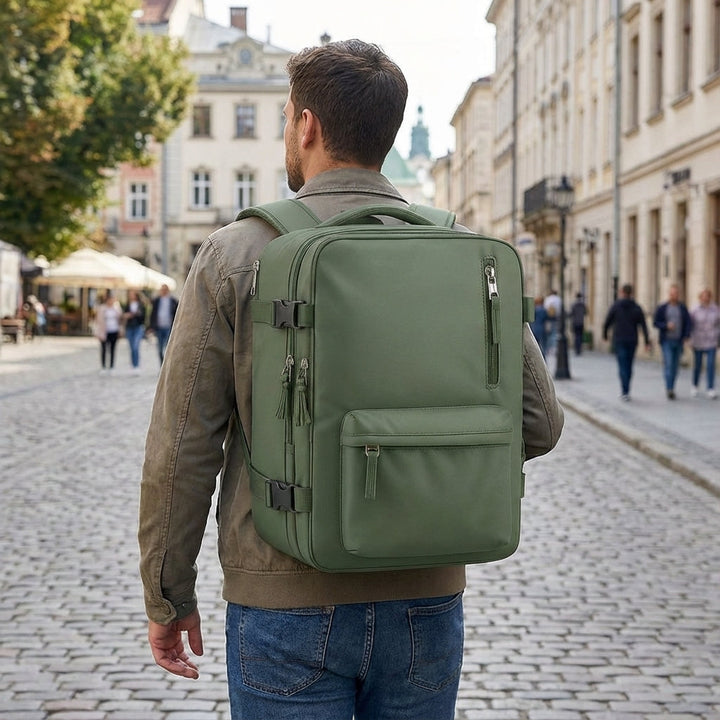 Unisex Kabinryggsäck FlightTrek, optimalt handbagage för flyg och resor. Bekväm och rymlig för packning.