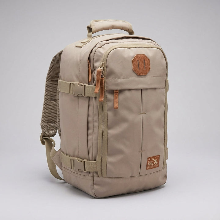 Bärsystemet på NomadLite 30L reseryggsäck. Ergonomisk och lättviktig, perfekt som handbagage för långa resor.
