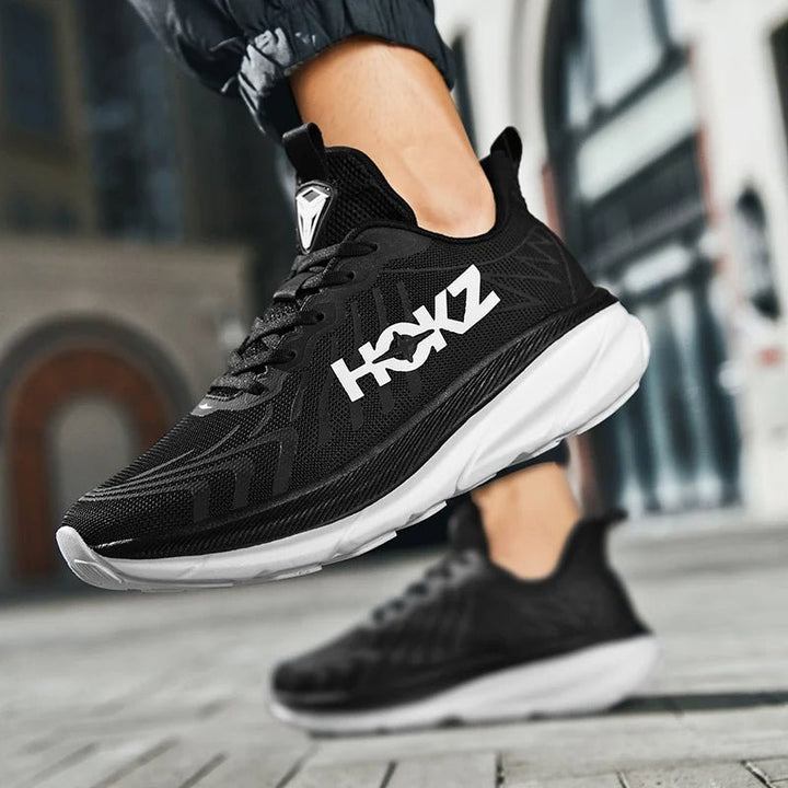 Innovativa unisex löparskor för all-year bruk, med responsiv dämpning för snabbhet & komfort.