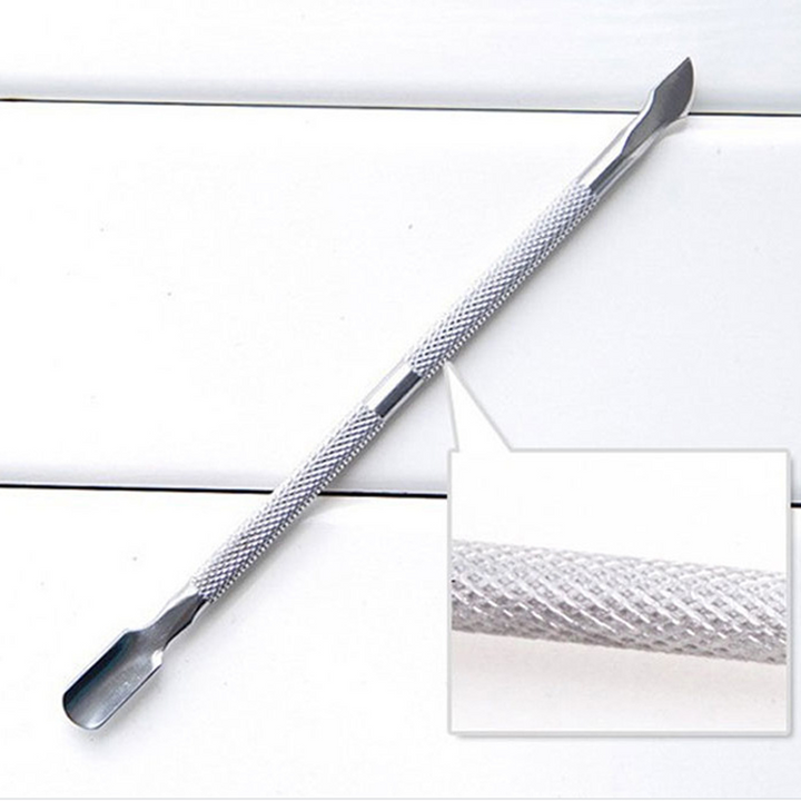 "Unisex nagelvårdset, rostfritt stål, ergonomisk design, precisionsresultat, fyra verktyg för optimal vård."