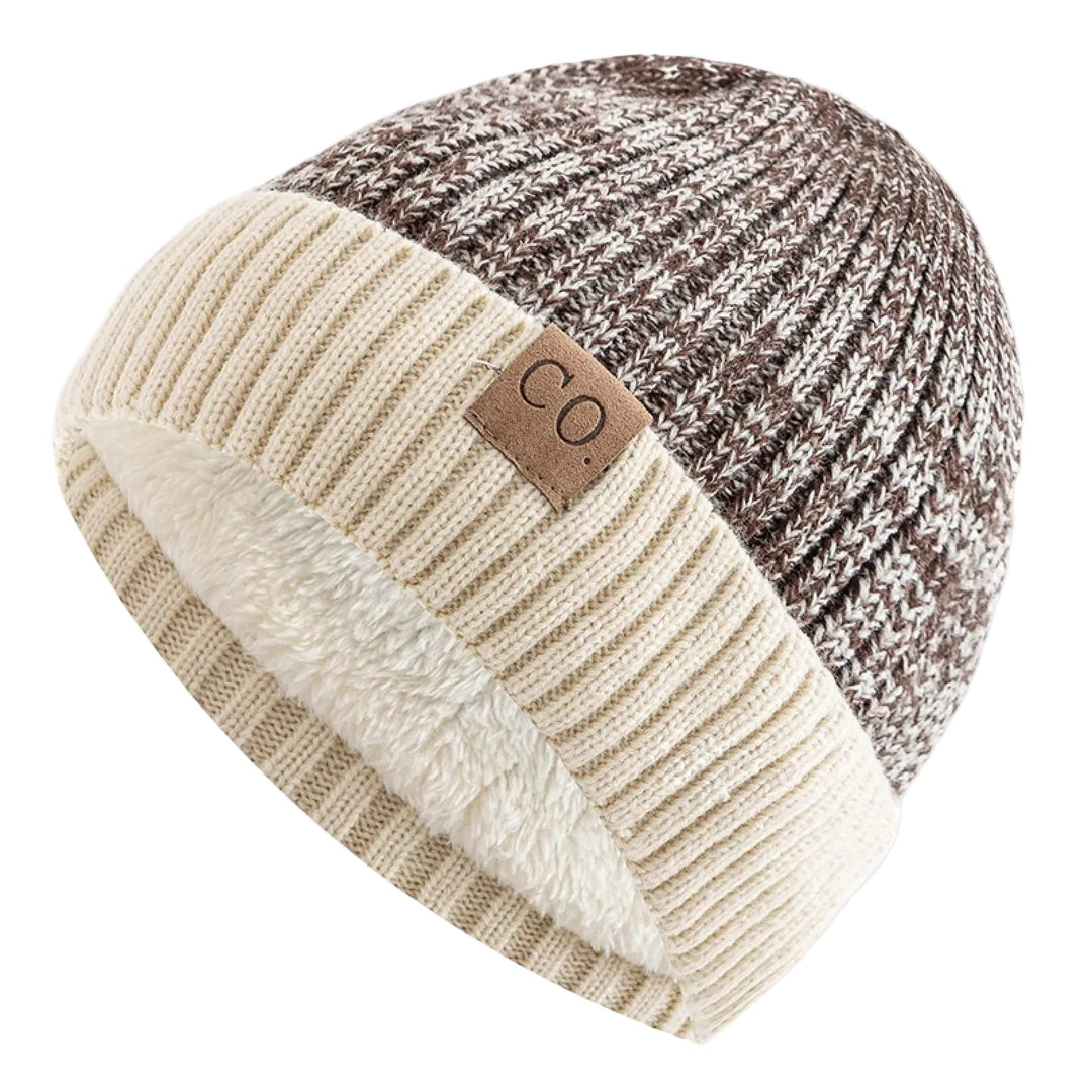 Unisex Roadster mössa i svart, bekväm stickad design för kallt väder, justerbar passform.