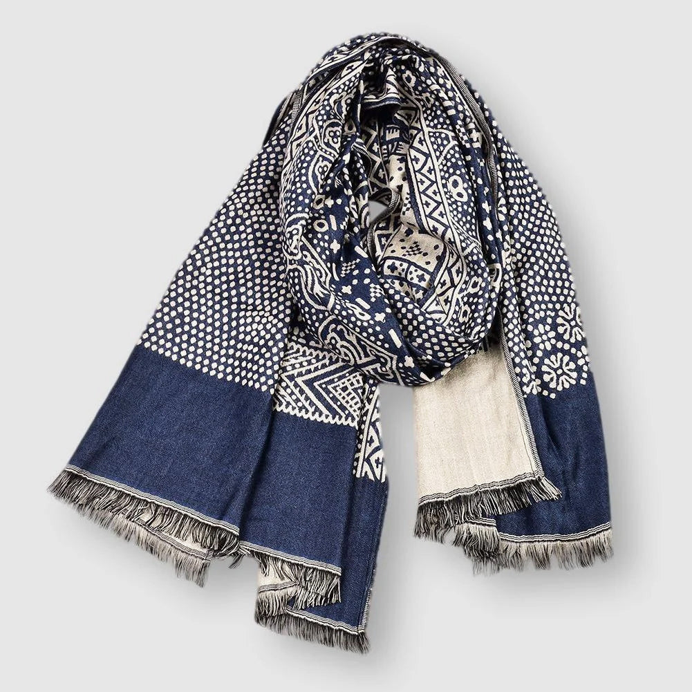 Unisex sjal med intrikata geometriska mönster i varma färger, elegant accessoar för både män och kvinnor.