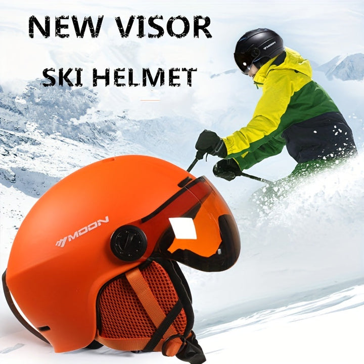 Säkerhetsfokuserad skidhjälm, justerbar passform och ventilerad design för alla skidåkare.