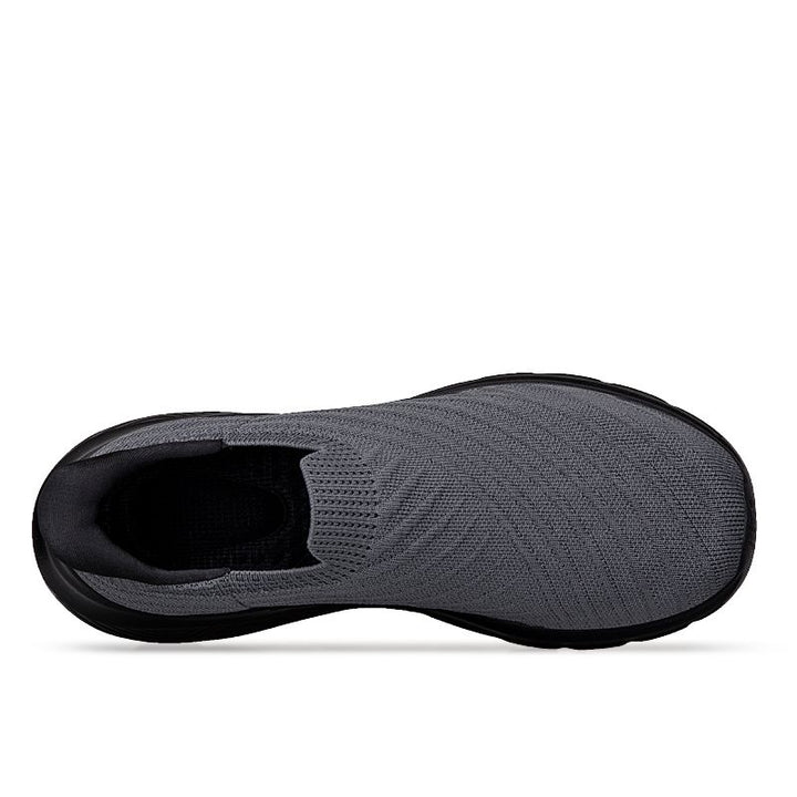 Slip-in vardagsskor i neutral färg, unisex och mycket bekväma. Stötdämpande för komfort.