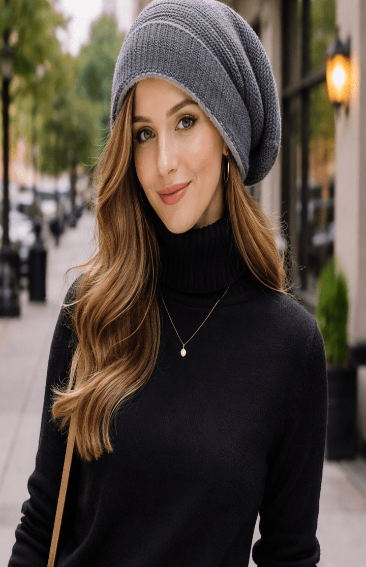 Unisex slouchy stickad mössa Imogen, mjuk och varm vintermössa för kallt väder.