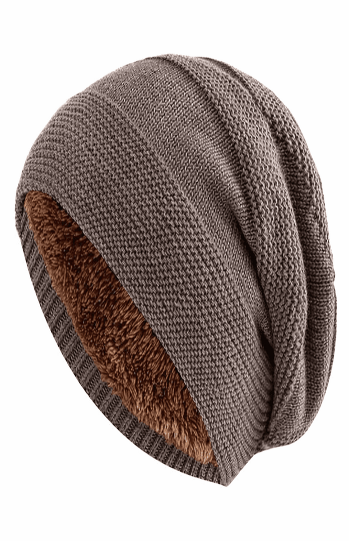Presenttips: Mjuk unisex slouchy mössa Imogen, perfekt för vinter och kalla dagar.