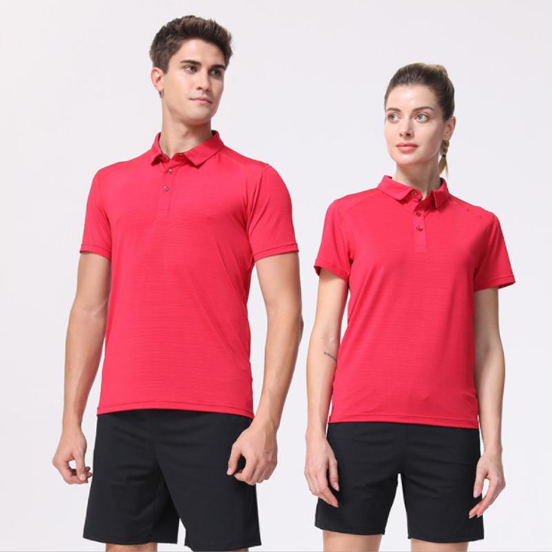 Unisex snabbttorkande pikétröja i blått med knappar och korta ärmar, perfekt för sport och fritidsbruk.