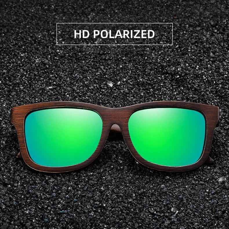 Snygga accessoar: unisex solglasögon med trälook och polariserade UV400-linser för stil och skydd.