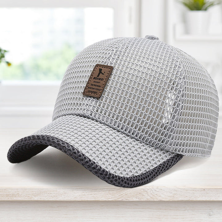 "Unisex sommar mesh basebollkeps, justerbar och ventilerad, perfekt för utomhusaktiviteter, svart och marinblå färg."
