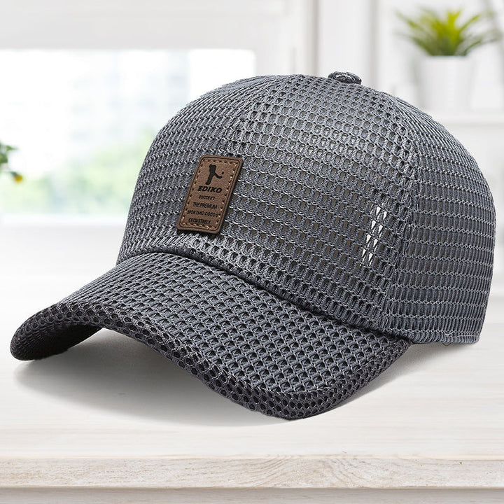 "Unisex sommar mesh basebollkeps, justerbar och ventilerad, perfekt för utomhusaktiviteter, svart och marinblå färg."