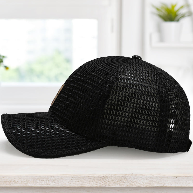 "Unisex sommar mesh basebollkeps, justerbar och ventilerad, perfekt för utomhusaktiviteter, svart och marinblå färg."