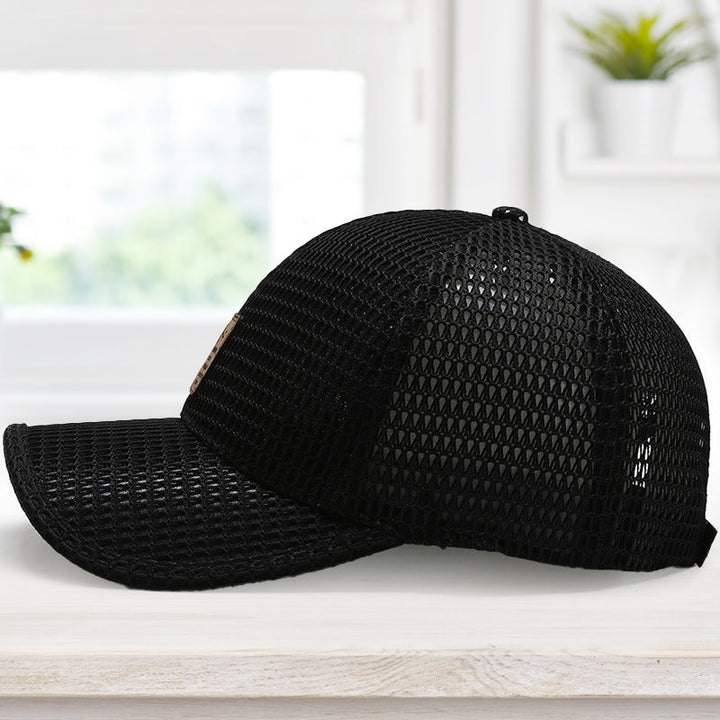 "Unisex sommar mesh basebollkeps, justerbar och ventilerad, perfekt för utomhusaktiviteter, svart och marinblå färg."