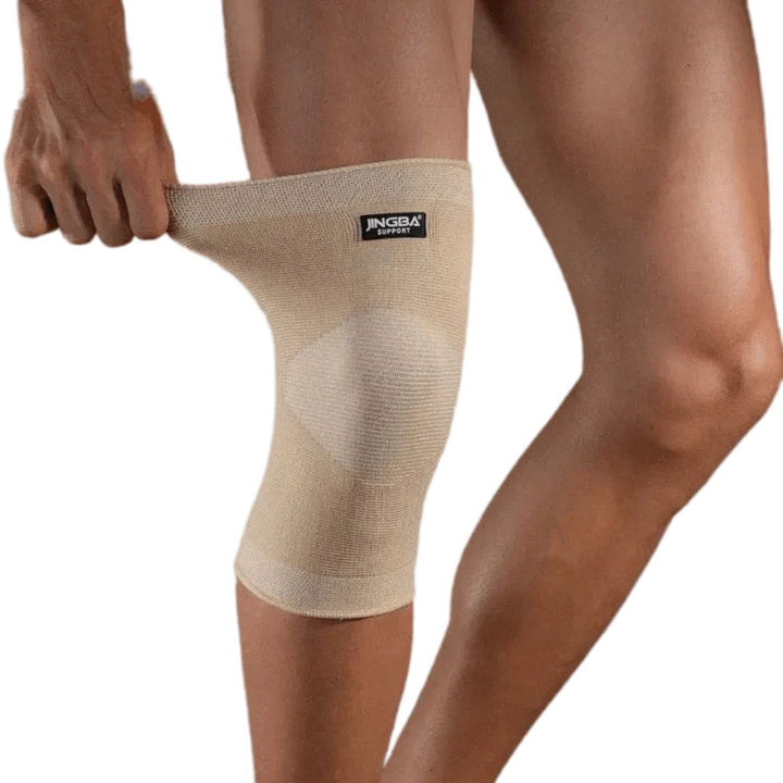 Unisex sportknästöd som ger optimal stabilitet och komfort för knät under träning och sport.