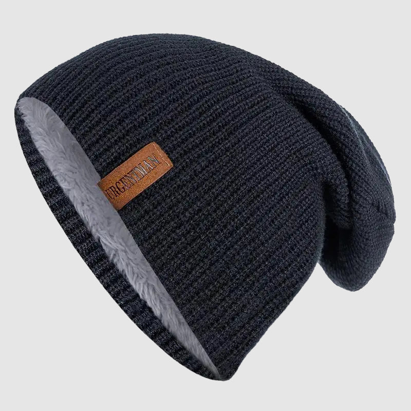 Värmande unisex mössa, stickad design med mjukt fleecefoder, idealisk för vintern.