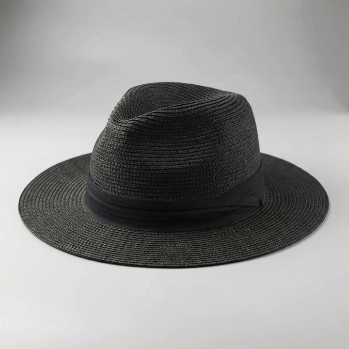 Tidlös Fedora Panamahatt "Noah" med bred brätte, en luftig sommarhatt för alla tillfällen.