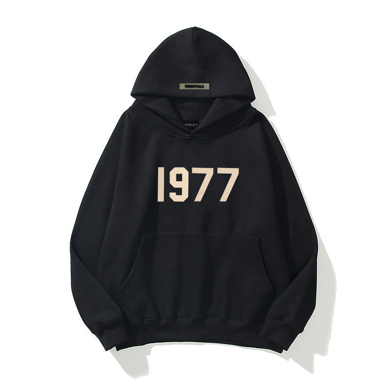 Modern unisex streetwear hoodie med raglanärm, perfekt för höst och vinter.