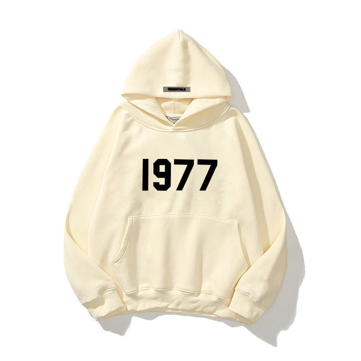 Chase streetwear hoodie, unisex modell med raglanärm och retro touch.
