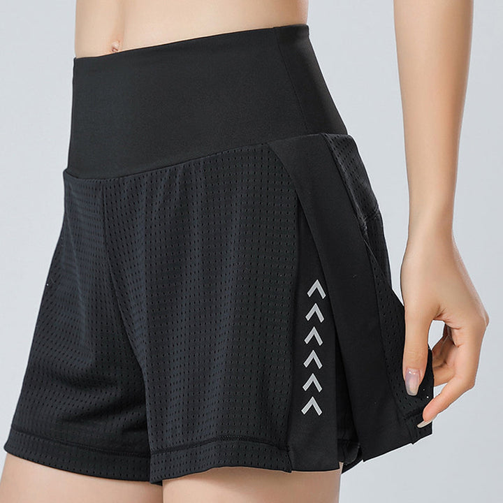 Unisex tvålagers träningsshorts med andningsförmåga och sidoficka, nätöverdrag för rörelsefrihet och hög elastisk midja.