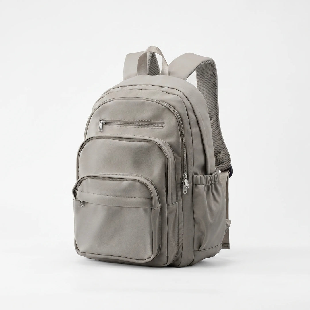 Elegant arbetsväska/ryggsäck för kontoret med plats för laptop och dokument. Unisex och funktionell.