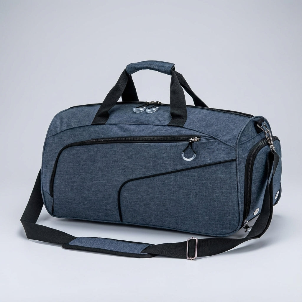 Rymlig vattentät 35L FlexDuffel weekendväska för unisex, idealisk som bagage och träningsväska, skyddar mot väta.