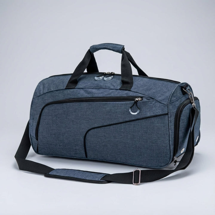 Rymlig vattentät 35L FlexDuffel weekendväska för unisex, idealisk som bagage och träningsväska, skyddar mot väta.