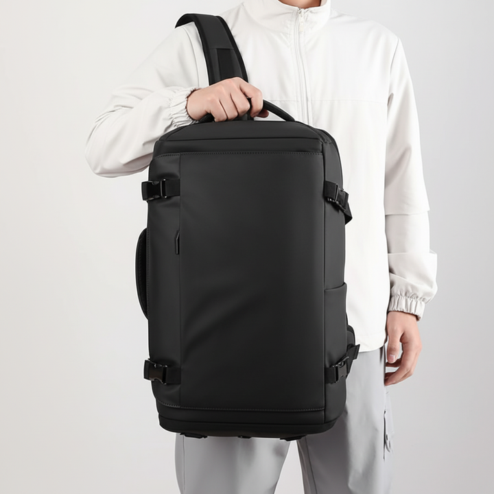Smart designad skolväska/reseväska med organiserade fack och integrerad USB-laddningsfunktion.