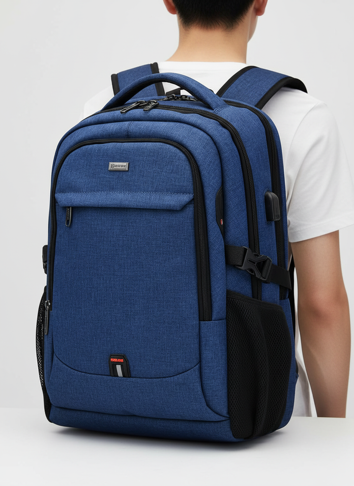 Robust vattentät laptopväska som skyddar 15.6" laptop. Idealisk för pendling och resor i alla väder.