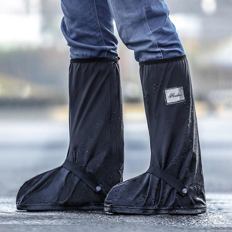 Detaljbild vattentäta skoöverdrag med halkfri sula. Unisex modell, idealisk för våta underlag.