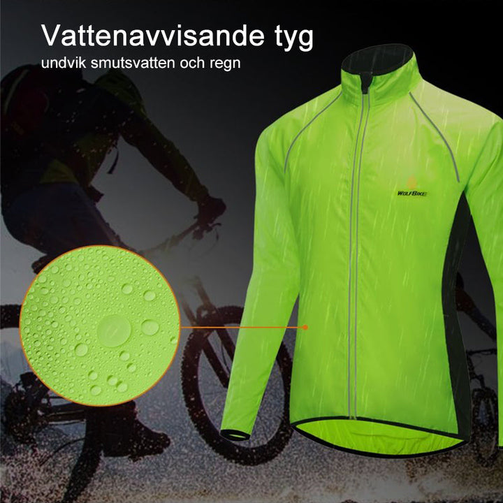 Unisex vattentät sport vindjacka i polyester, finns i flera färger som grön och orange, reflekterande detaljer.