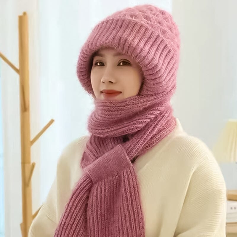 "Unisex vindtät mössa och halsduk i beige polyester, stiliga och funktionella för kalla vinterdagar. One size."