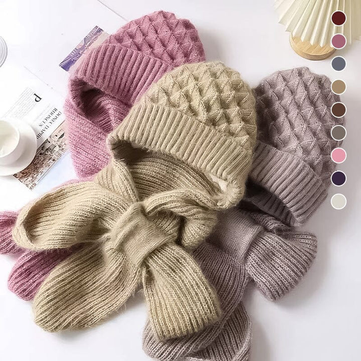 "Unisex vindtät mössa och halsduk i beige polyester, stiliga och funktionella för kalla vinterdagar. One size."